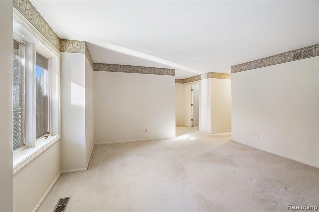 634 Applegate Lane, Grand Blanc, MI 48439 — Photo 12