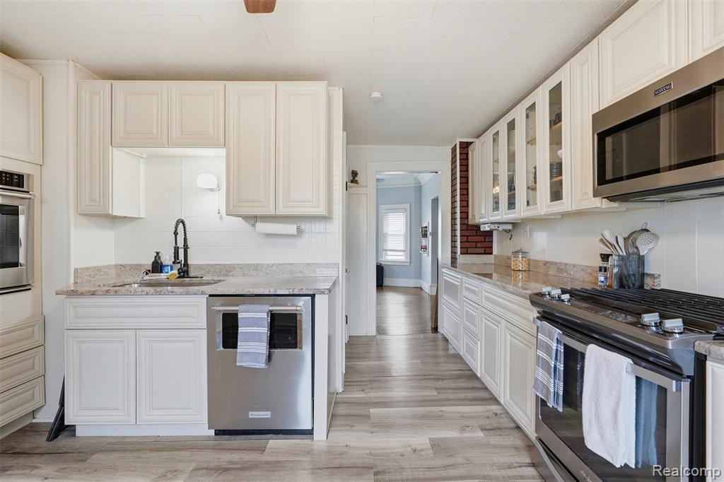 24248 Hayes Avenue, Eastpointe, MI 48021 — Photo 17