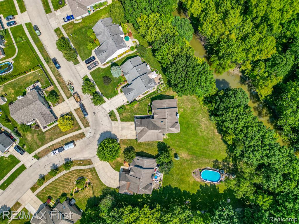 46466 SERENITY Drive, Macomb, MI 48044 — Photo 4