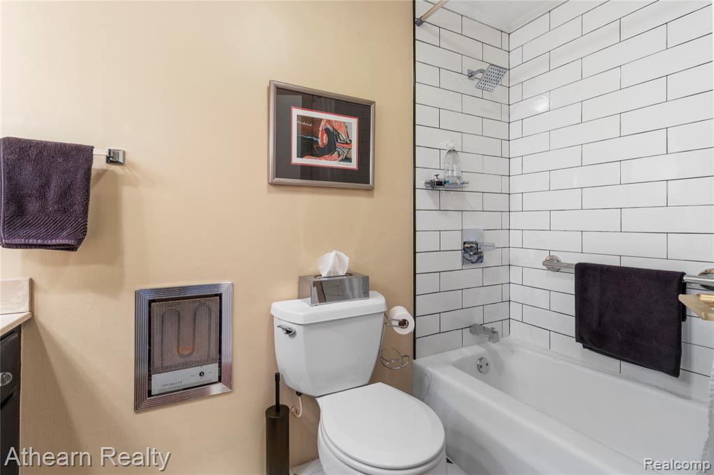 6600 W Shore Drive, Weidman, MI 48893 — Photo 24