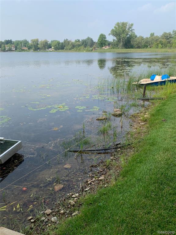 2400 S Baldwin Road, Lake Orion, MI — Photo 4
