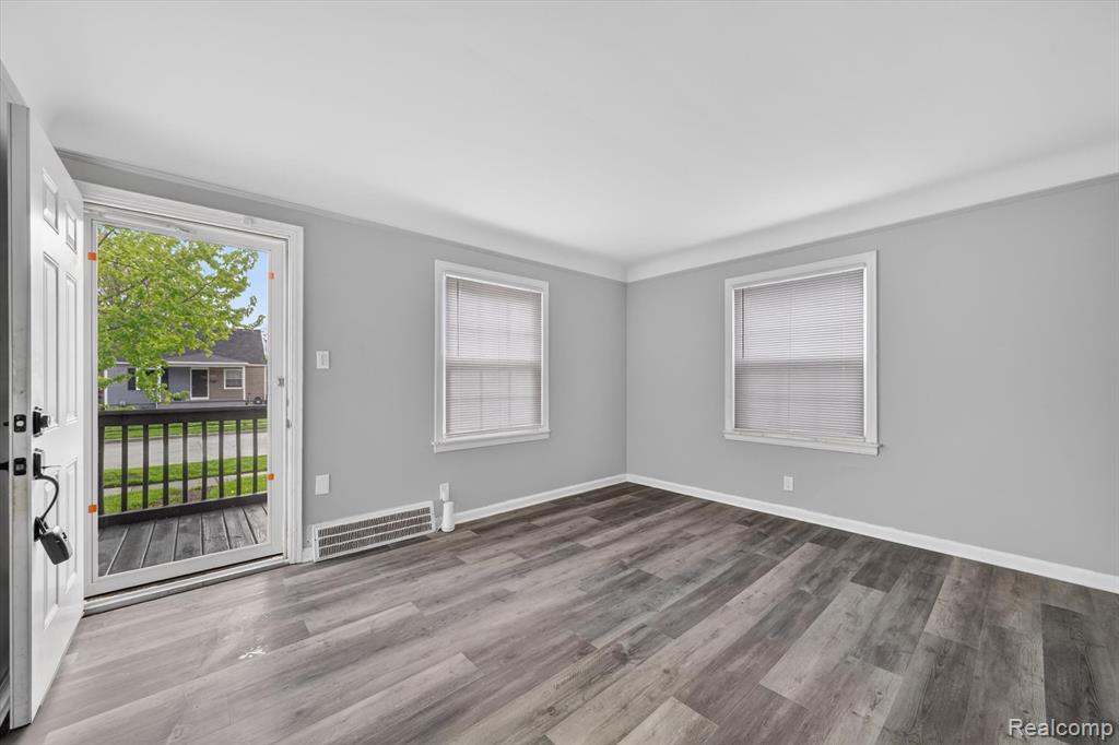 5156 Winifred Street, Wayne, MI 48184 — Photo 4