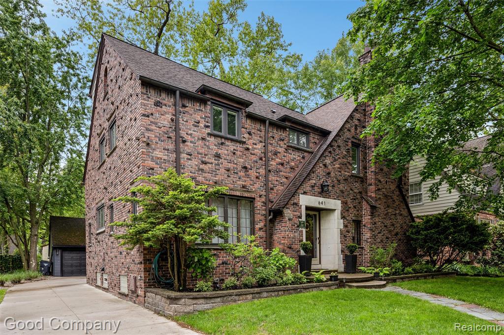 641 W WOODLAND Street, Ferndale, MI 48220 — Photo 3