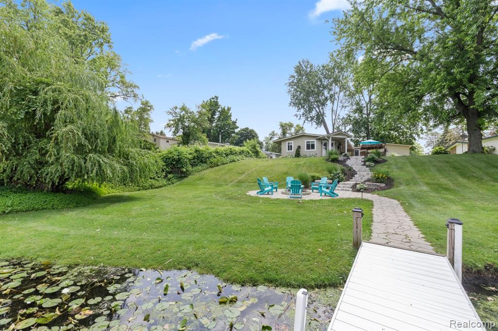 2159 HELMSFORD Drive, Wolverine Lake, MI 48390 — Photo 51