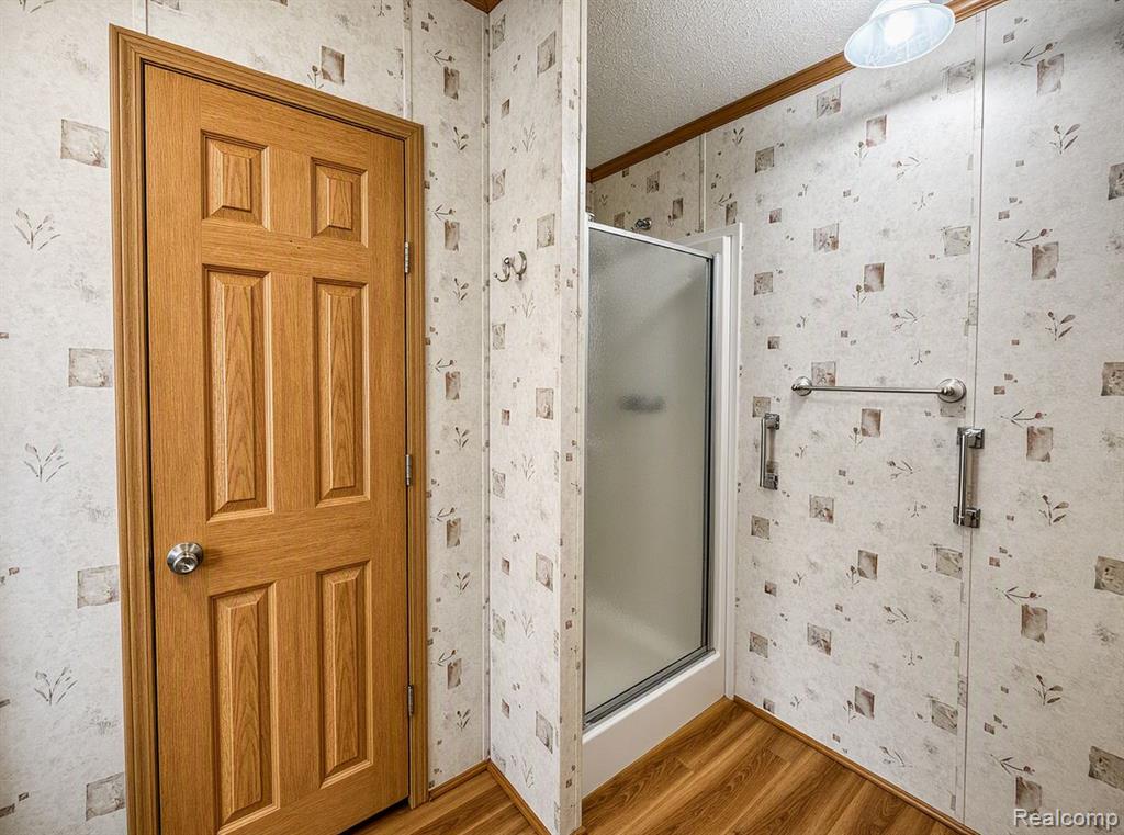 29258 Hidden River Drive, Gibraltar, MI — Photo 14