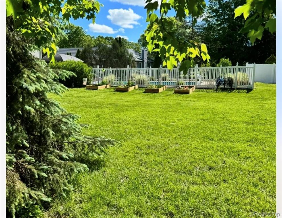 9664 Alger Drive, Brighton, MI 48114 — Photo 57