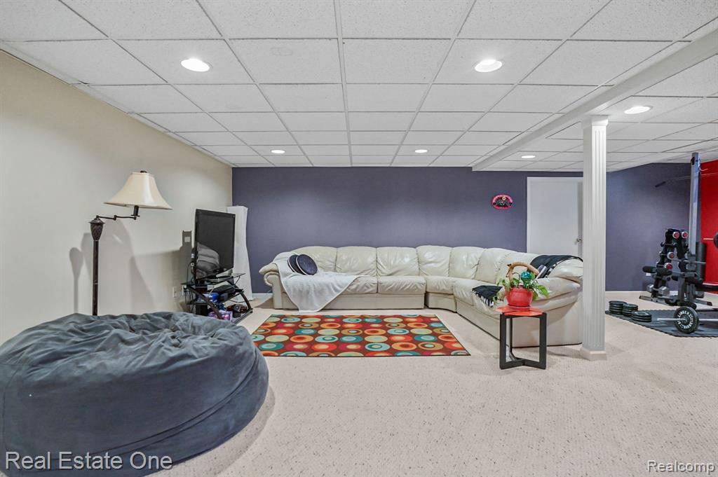 10124 Royce Drive, South Lyon, MI 48178 — Photo 32