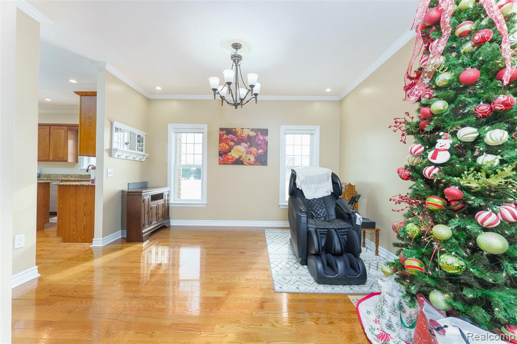 4695 Emerald Valley Loop, Fowlerville, MI 48836 — Photo 8