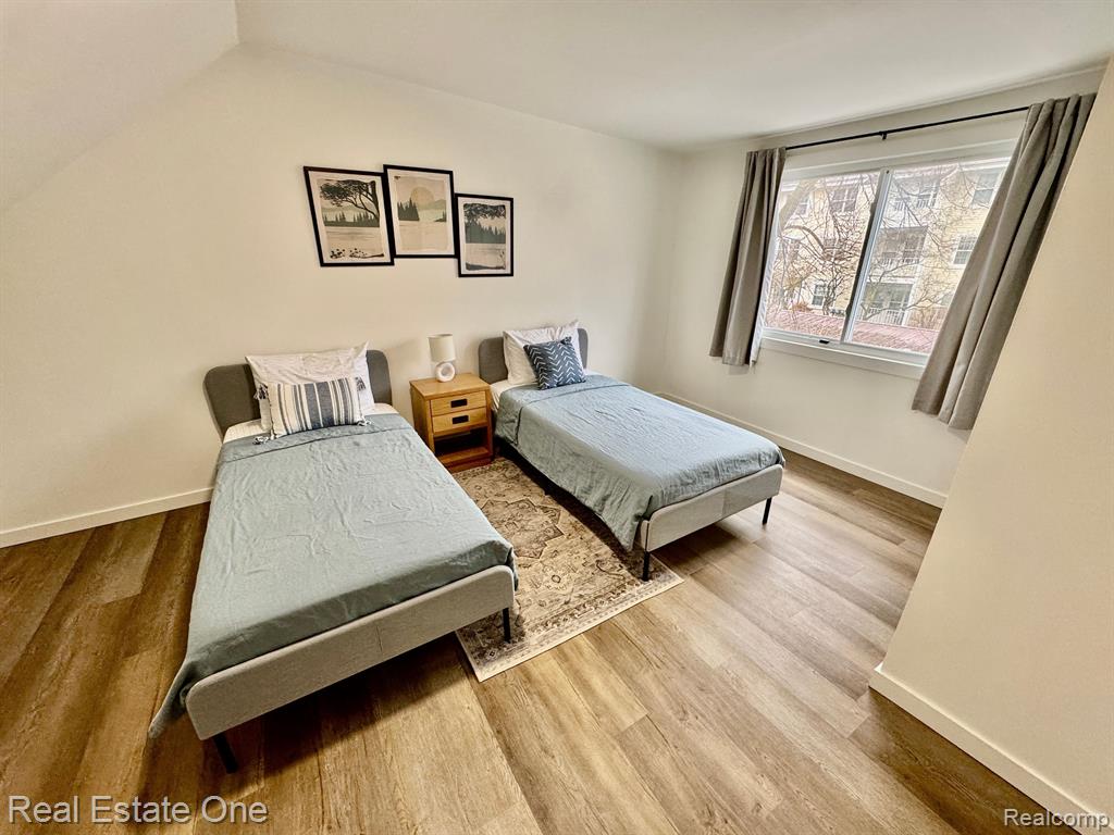 571 ANDRESEN Court, Hazel Park, MI 48030 — Photo 41