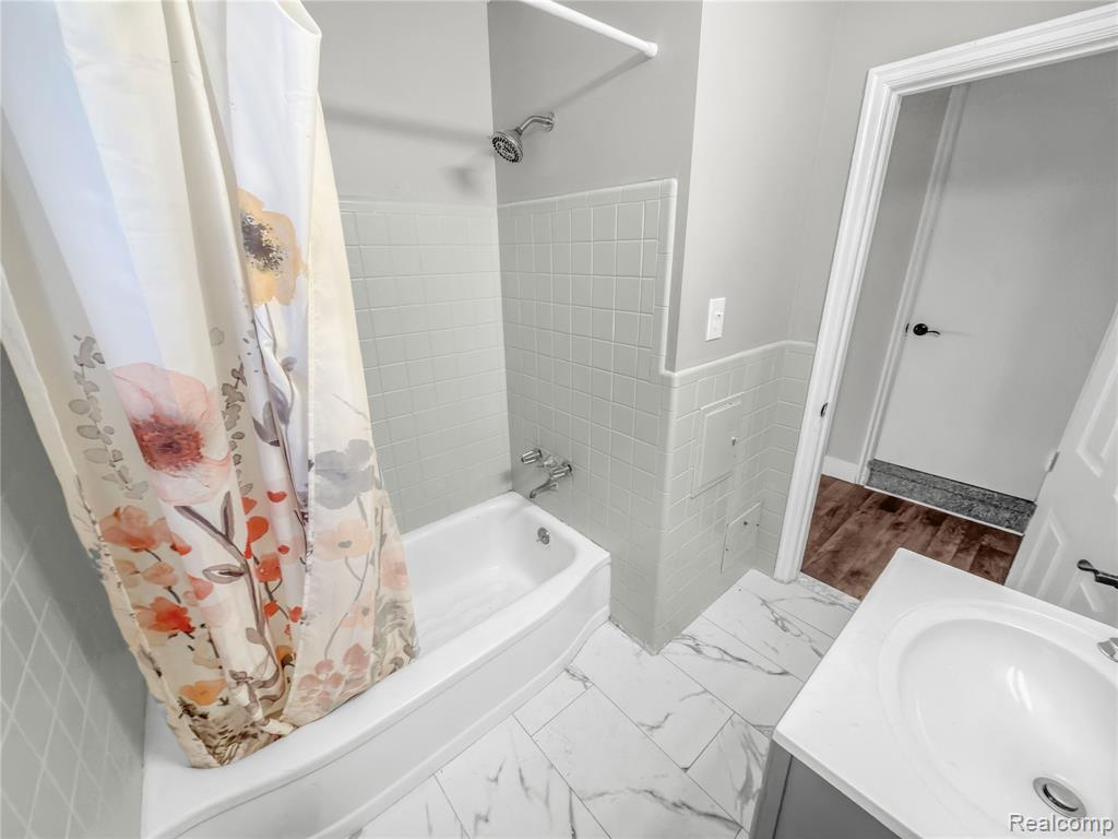 6395 Stahelin Avenue, Detroit, MI 48228 — Photo 12