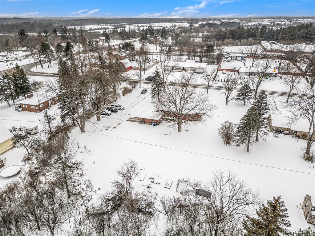 7545 Porter Road, Grand Blanc, MI 48439 — Photo 30