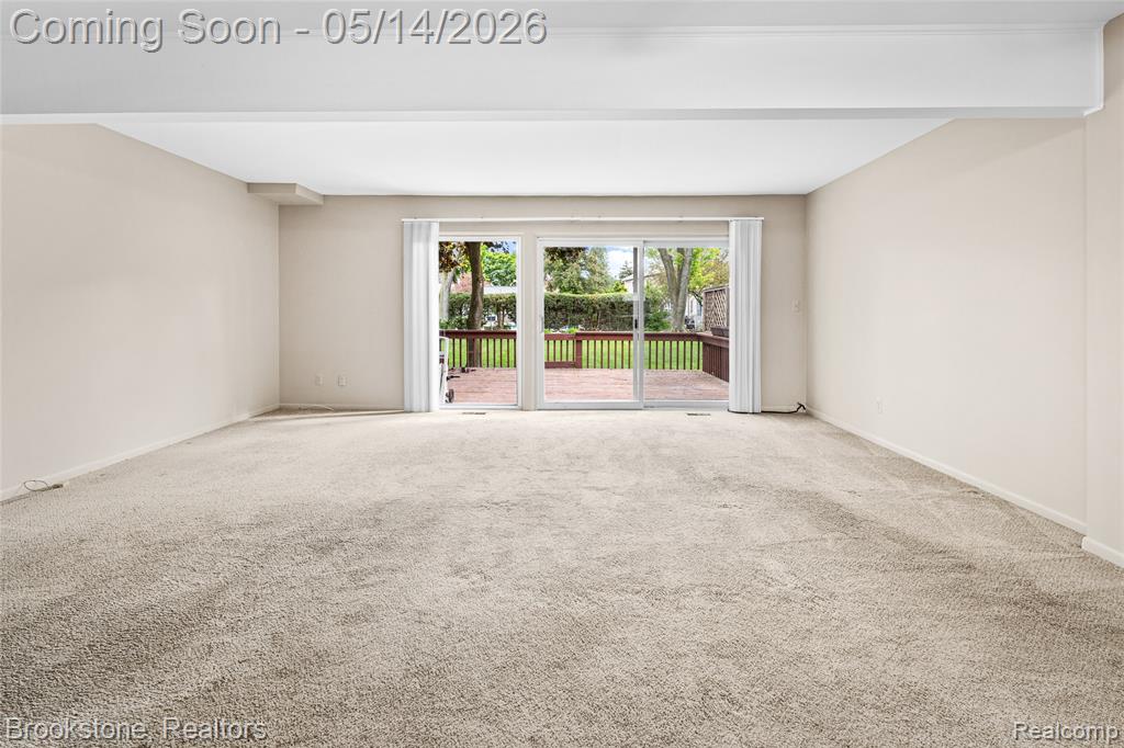 819 Kirts Boulevard, Troy, MI 48084 — Photo 9