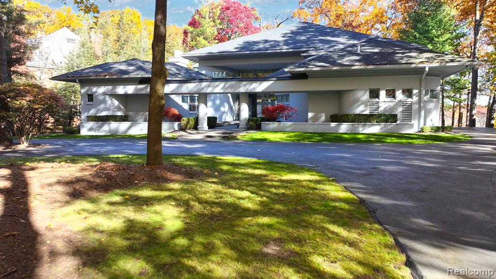 1744 Heron Ridge Drive, Bloomfield Hills, MI, 48302