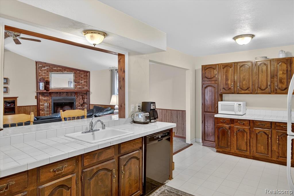 9640 Dudley Street, Taylor, MI 48180 — Photo 10