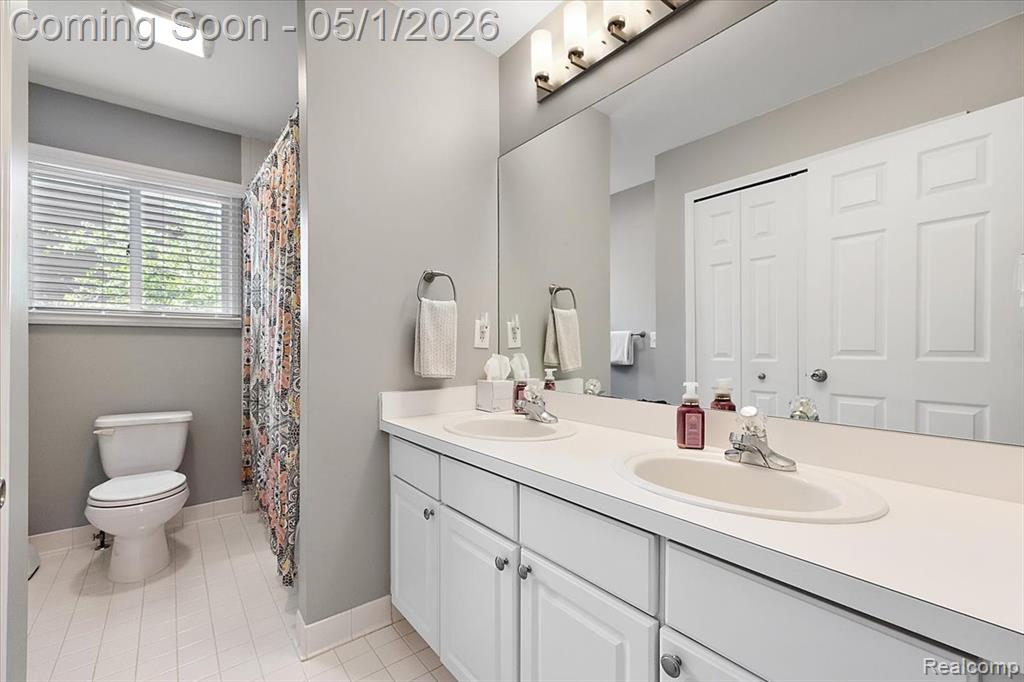 43316 Ashbury Drive, Novi, MI — Photo 37