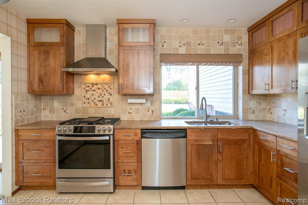 4298 Cherrywood Drive, Troy, MI 48098 — Photo 20