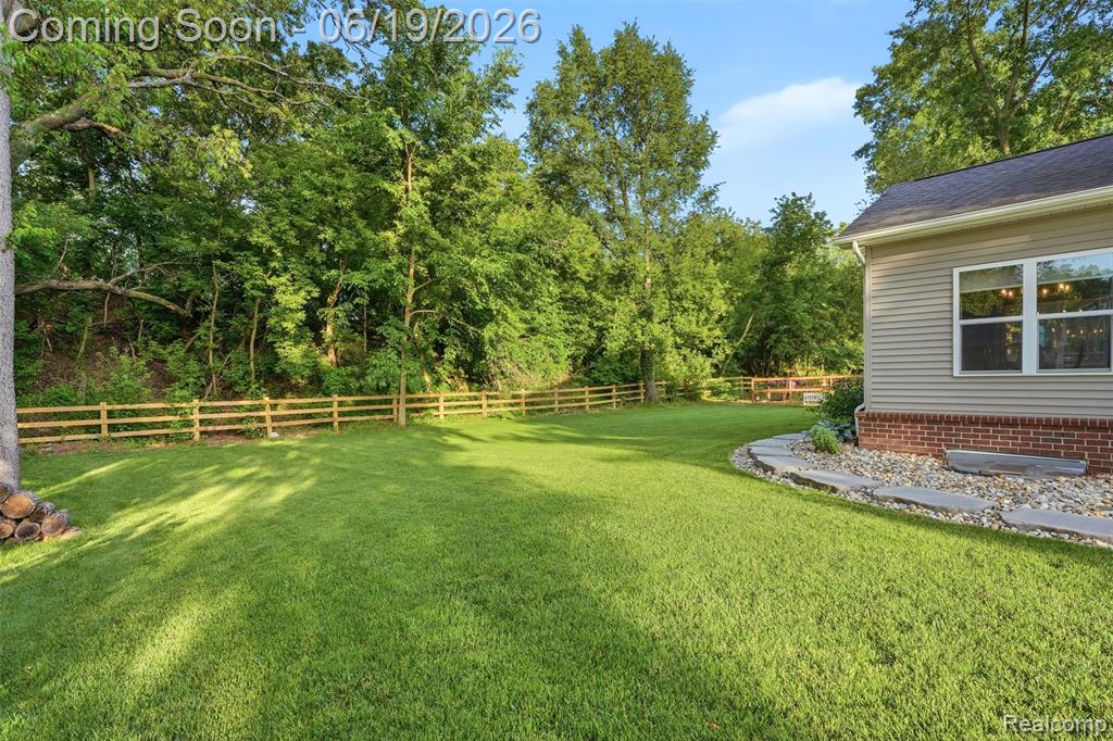 9001 Van Dusen Court, South Lyon, MI 48178 — Photo 36
