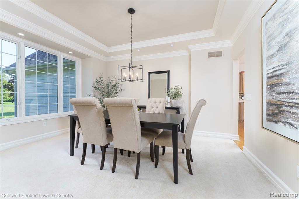 4692 Edinburgh Drive, Howell, MI 48843 — Photo 11