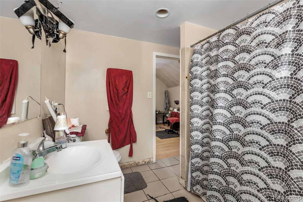 8319 Marlowe Street, Detroit, MI 48228 — Photo 17