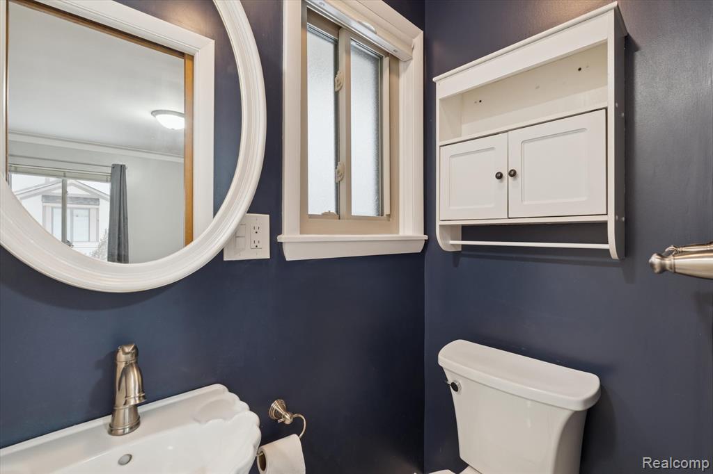 7127 Meadowvue Drive, Grand Blanc, MI 48439 — Photo 23