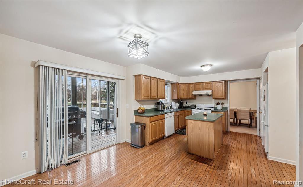 5979 CEDAR RIDGE Drive, Ann Arbor, MI 48103 — Photo 14