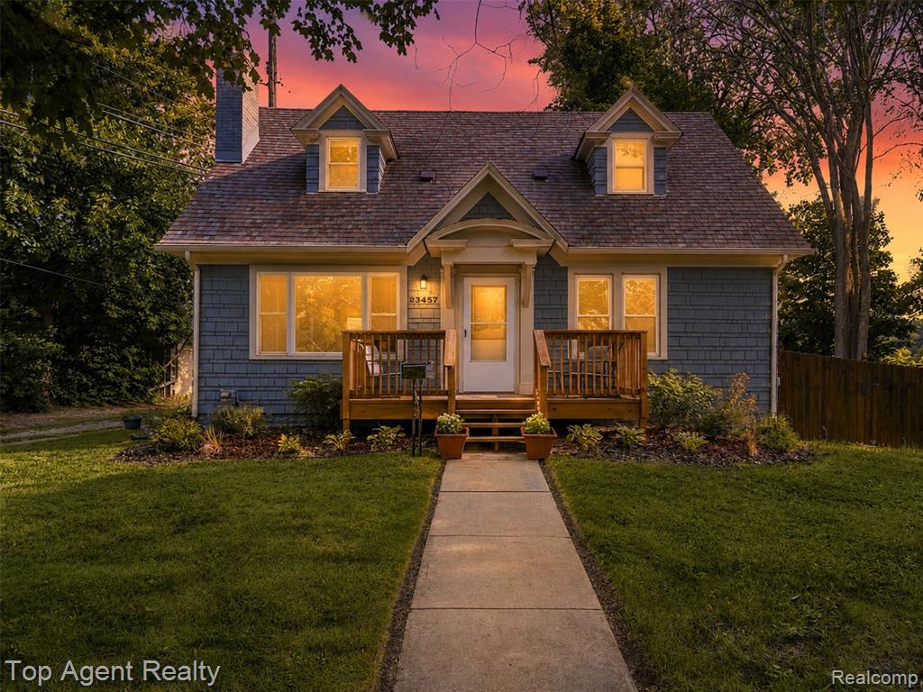 23457 Buckingham Street, Clinton Twp, MI 48036