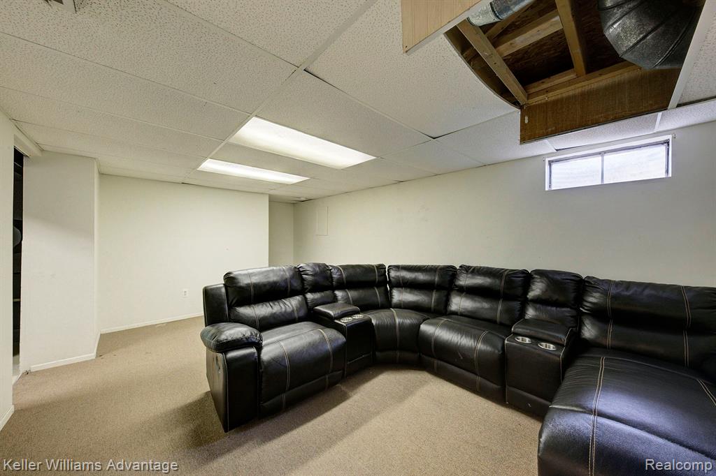 1612 WIMBLEDON Drive, Walled Lake, MI 48390 — Photo 29