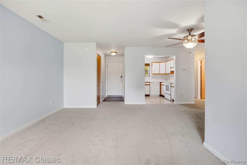 42670 Lilley Pointe Drive, Canton, MI 48187 — Photo 7
