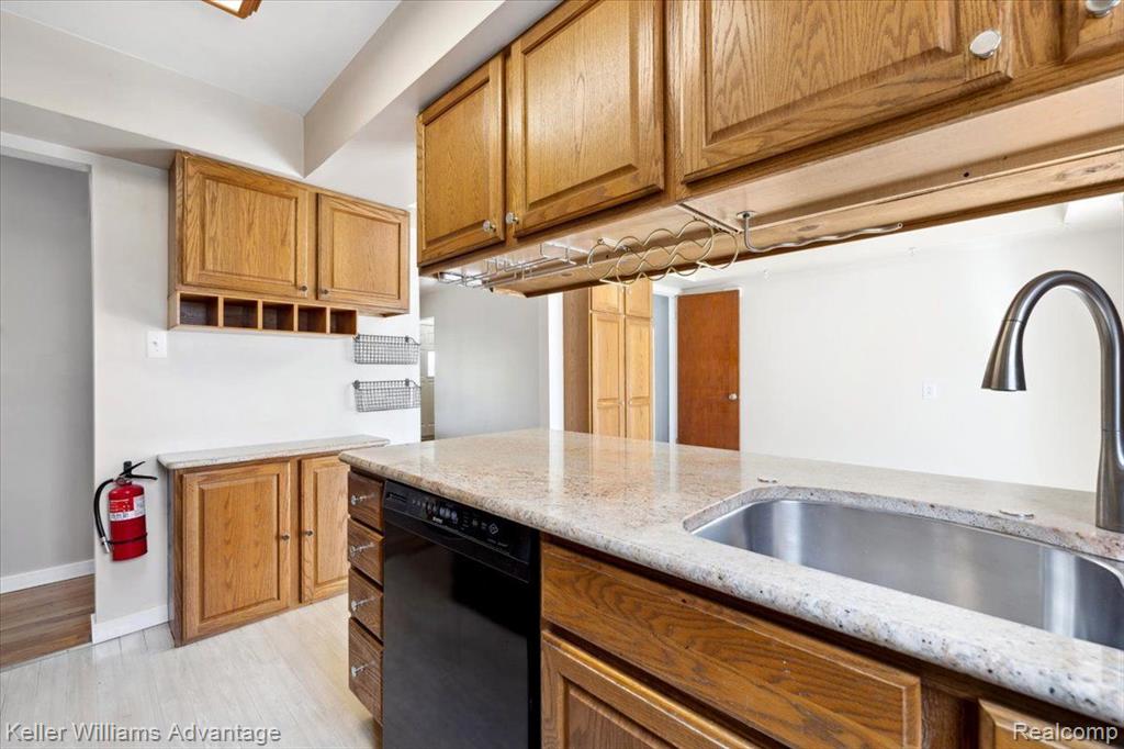 6948 FAIRFIELD Street, Garden City, MI — Photo 14