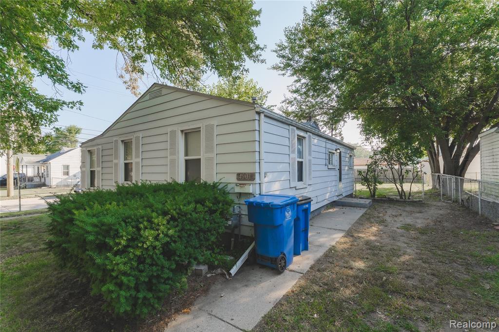 4901 Cornell Street, Dearborn Heights, MI 48125 — Photo 4