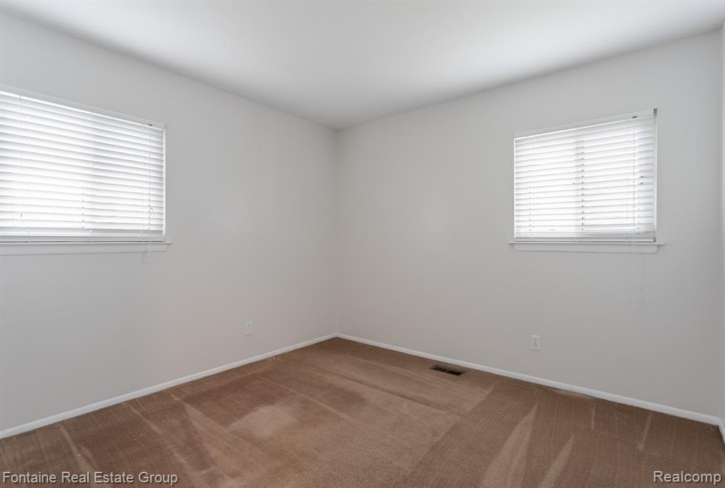 40395 Gilbert Street, Plymouth, MI 48170 — Photo 16