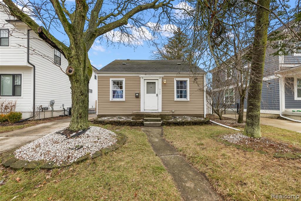 922 McLean Avenue, Royal Oak, MI 48067 — front exterior