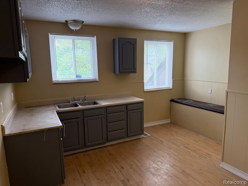 8611-8613 SOUTHFIELD FREEWAY, Detroit, MI 48228 — Photo 17