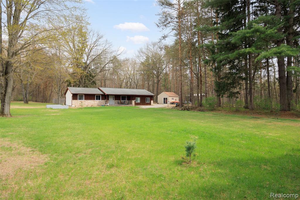 8639 Stone Road, Clay, MI 48001 — Photo 2
