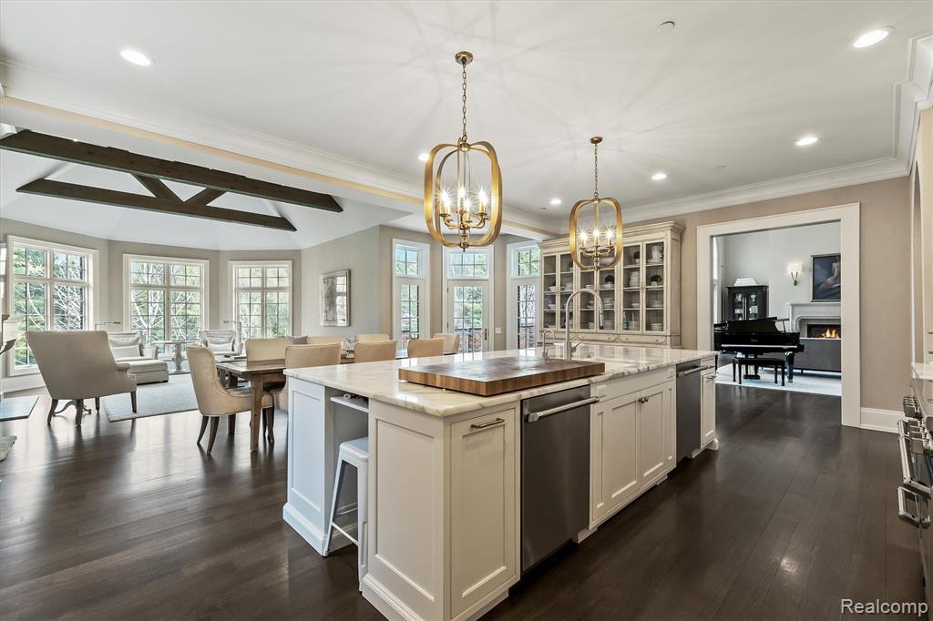 2370 Pond Vallee Drive, Oakland, MI — Photo 14