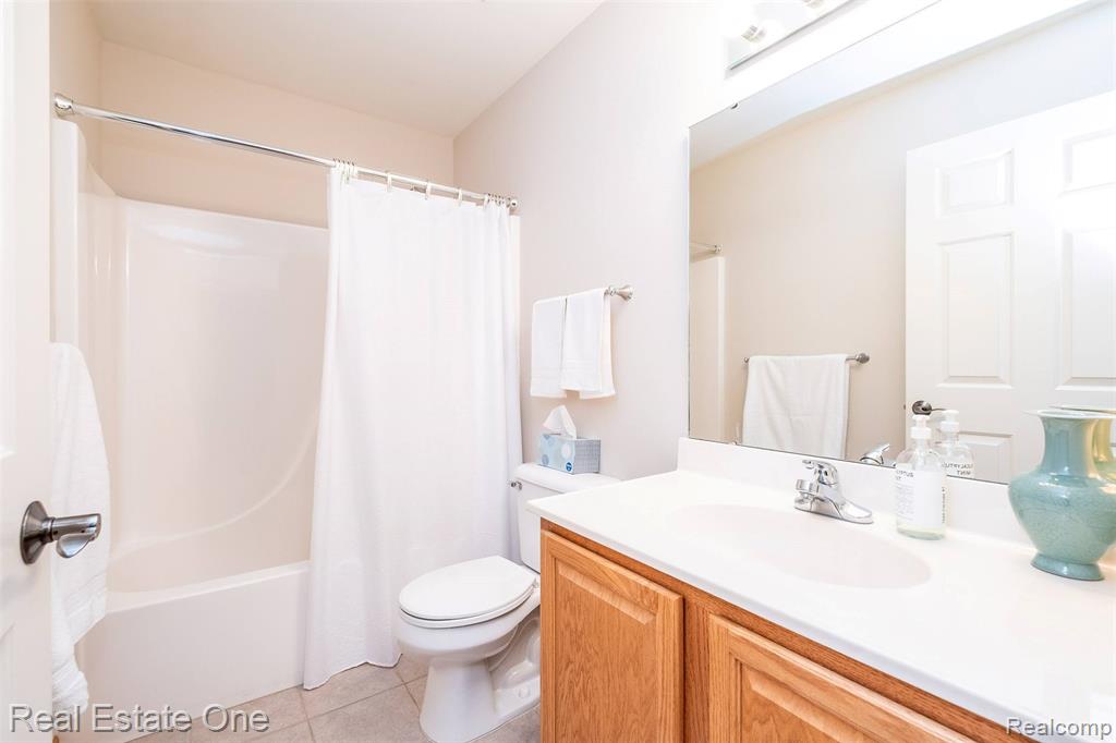 6228 Northridge Hills Drive, Brighton, MI 48116 — Photo 35