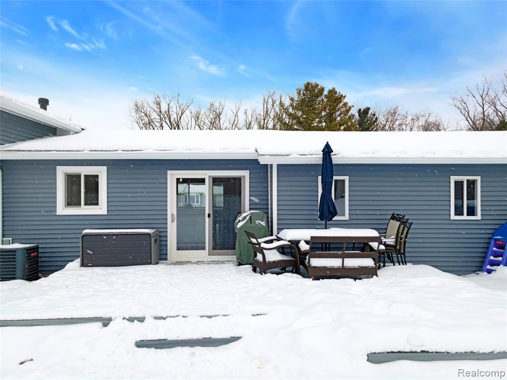 9488 Brookway Court, Goodrich Vlg, MI — Photo 9
