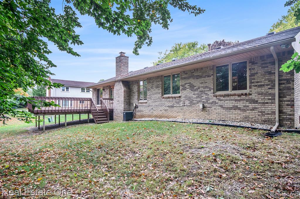 6281 Quaker Hill Drive, West Bloomfield, MI — Photo 6