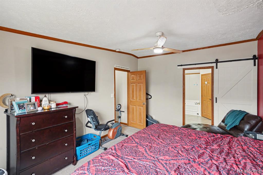 6244 Leigh Court, Fenton, MI 48430 — Photo 8
