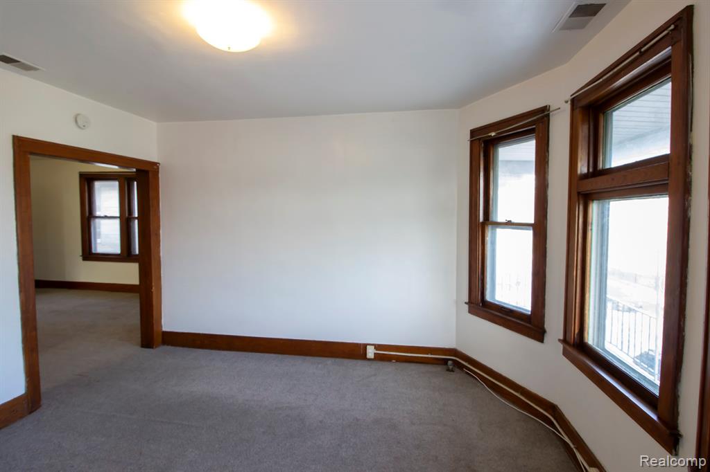 3273 Yemans Street, Hamtramck, MI 48212 — Photo 24