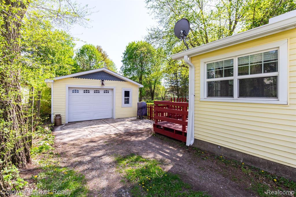 22 DAVISON Street, Oxford, MI 48371 — Photo 27