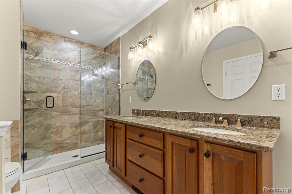 27142 Newberry Boulevard, Brownstown, MI 48134 — Photo 22