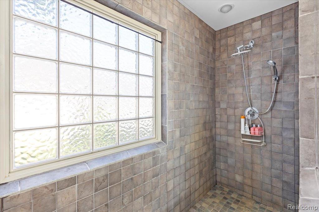 100 JAMESTOWN Drive, Metamora, MI 48455 — Photo 19