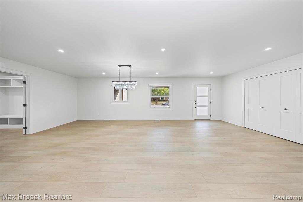 4800 Faircourt Drive, West Bloomfield, MI — Photo 9
