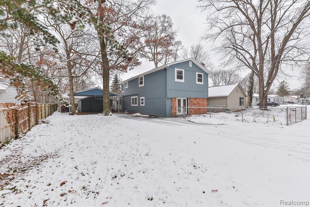 336 BEACHWAY Street, Whitmore Lake, MI 48189 — Photo 48