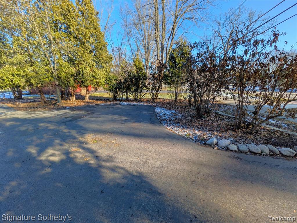 19470 Beverly Road, Beverly Hills, MI 48025 — Photo 31