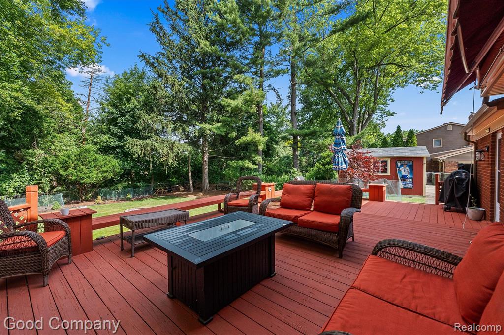 833 Cobblestone Drive, Rochester Hills, MI 48309 — Photo 22