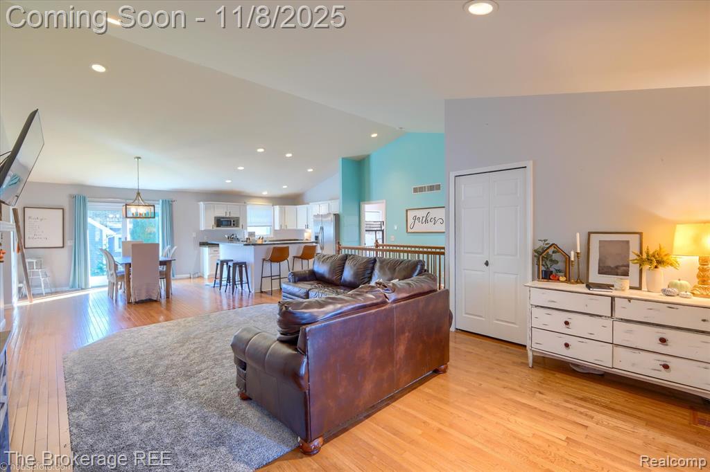 4203 Crystal Cove Court, Linden, MI 48451 — Photo 8