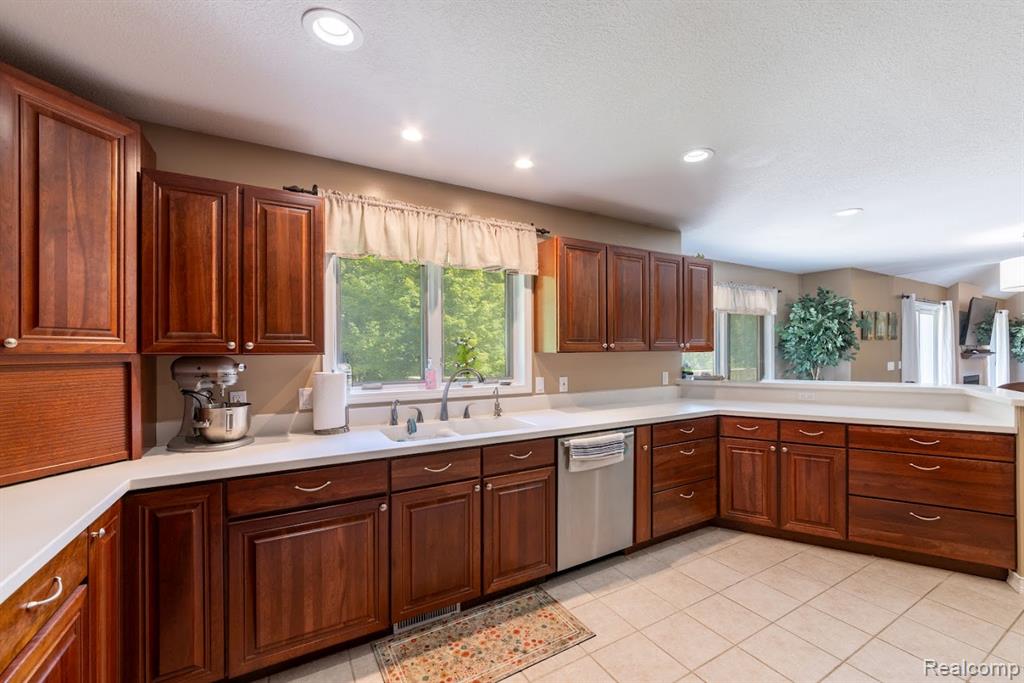4695 Powell Drive, Mount Pleasant, MI 48858 — Photo 10