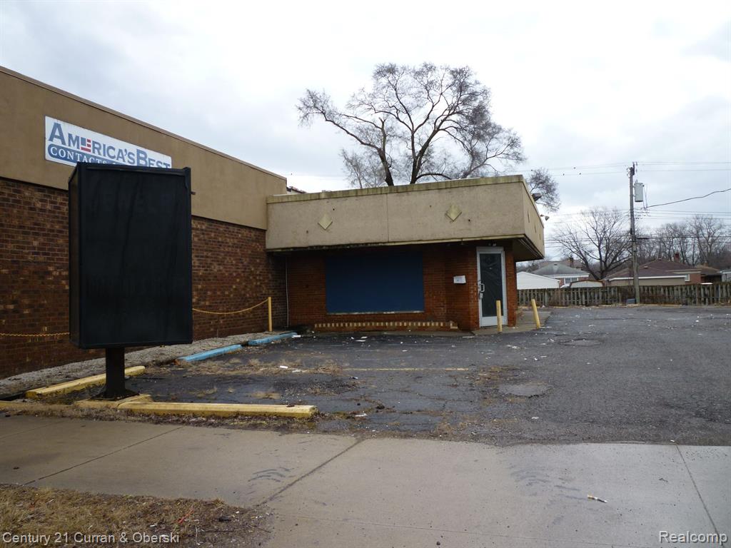 5347 S TELEGRAPH Road, Dearborn Heights, MI 48125 — front exterior